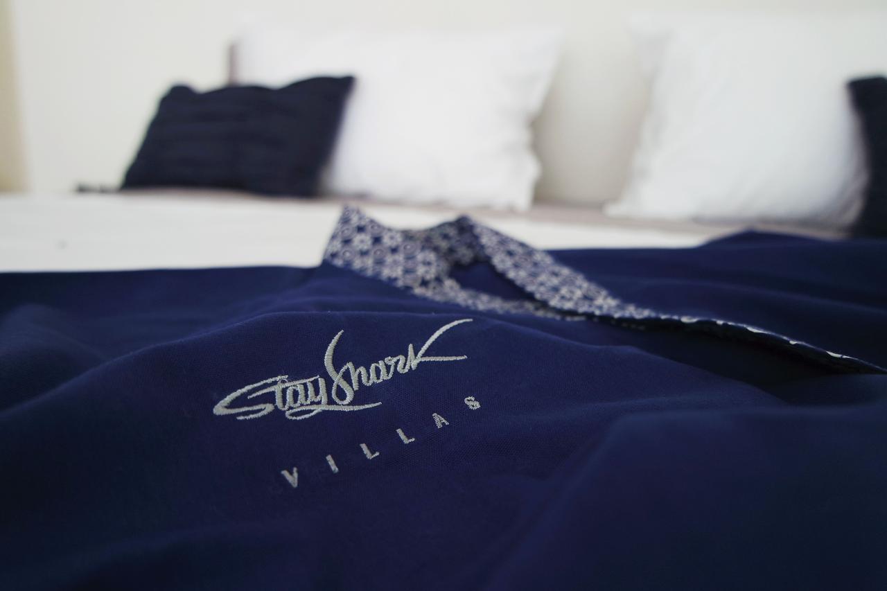 Stay Shark Villas Gili Air Exterior photo