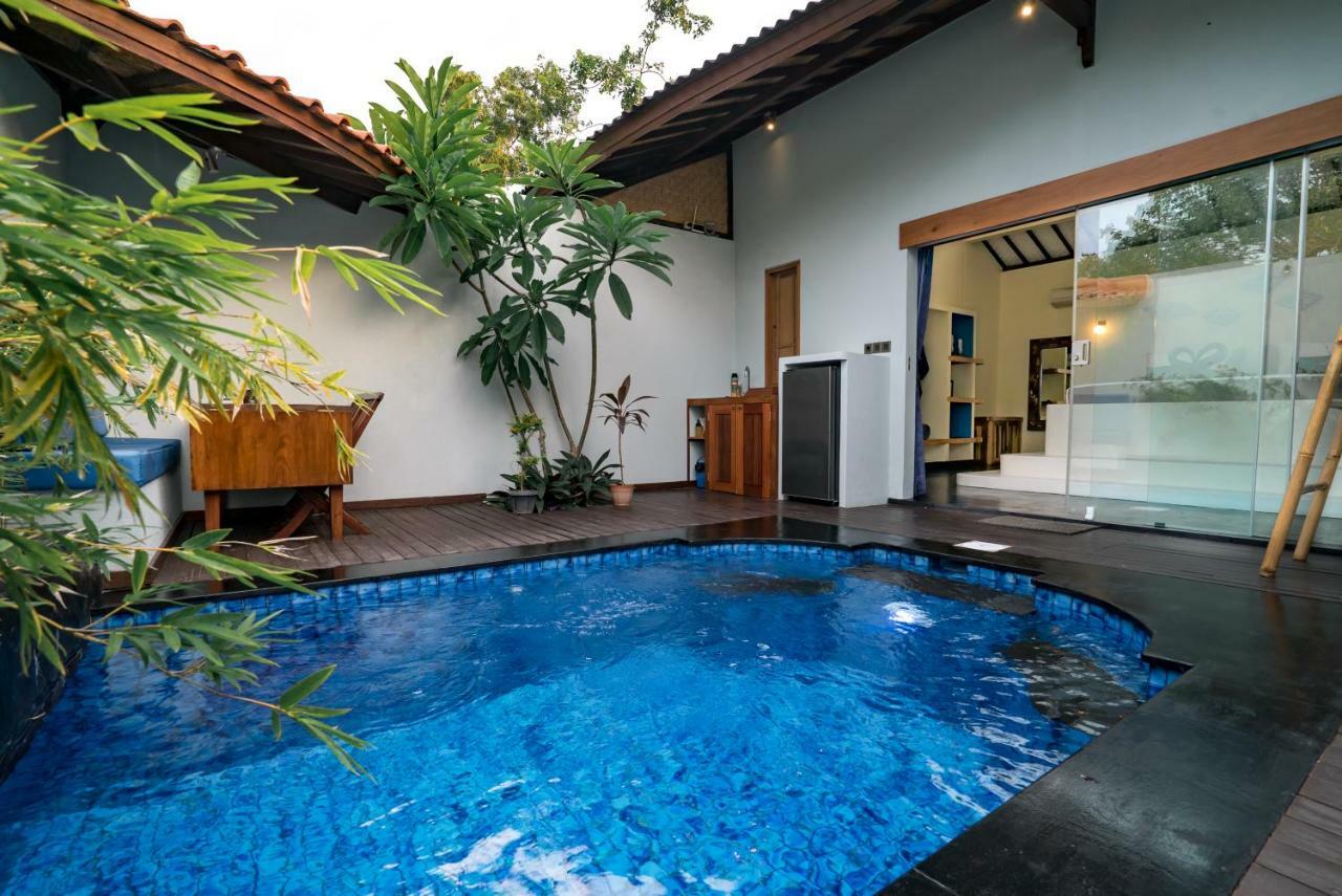 Stay Shark Villas Gili Air Exterior photo